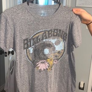Gray billabong t shirt